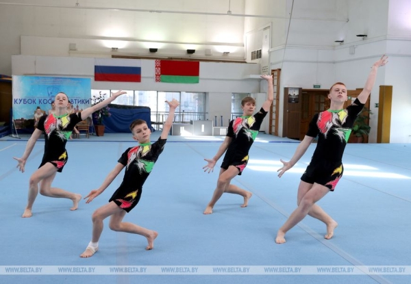 Турнир по спортивной акробатике "Кубок космонавтики" собрал в Витебске около 100 участников