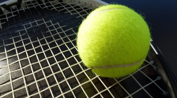 Фалей вышла в 1/4 финала теннисного турнира в Португалии